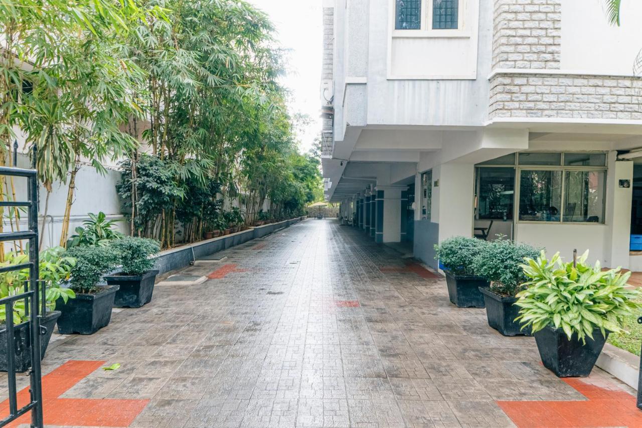 Hotel Athome , Whitefields, Kondapur Hyderabad Bagian luar foto