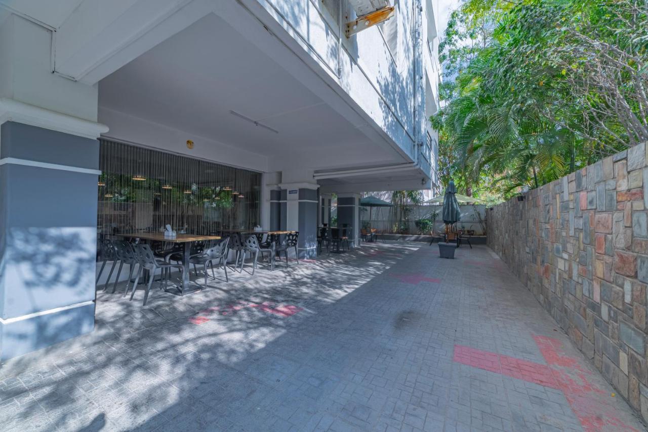 Hotel Athome , Whitefields, Kondapur Hyderabad Bagian luar foto