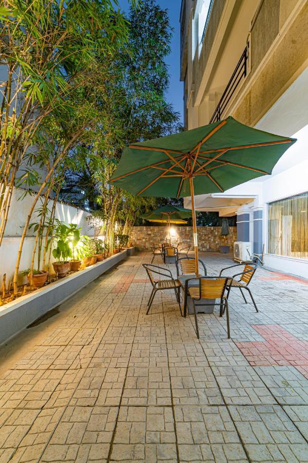 Hotel Athome , Whitefields, Kondapur Hyderabad Bagian luar foto