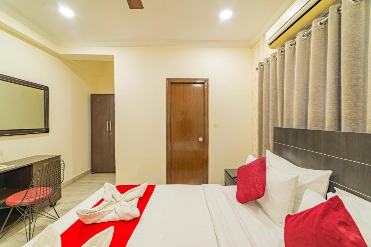 Hotel Athome , Whitefields, Kondapur Hyderabad Bagian luar foto