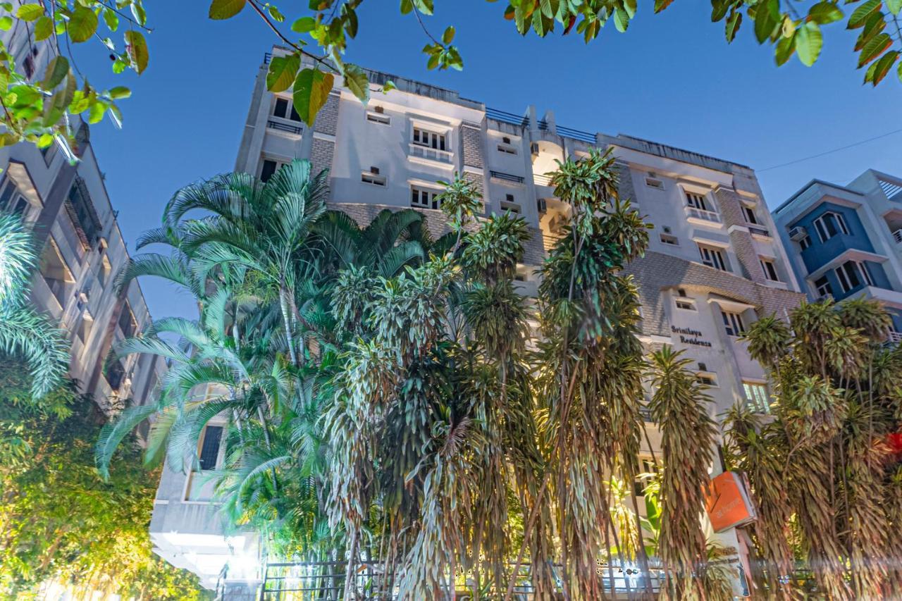 Hotel Athome , Whitefields, Kondapur Hyderabad Bagian luar foto
