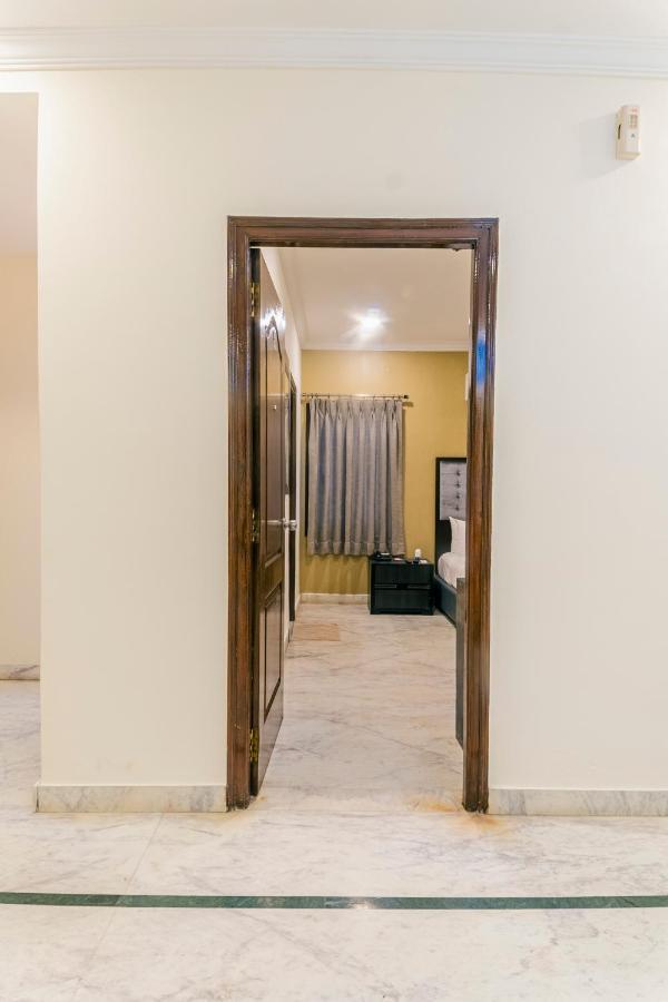Hotel Athome , Whitefields, Kondapur Hyderabad Bagian luar foto